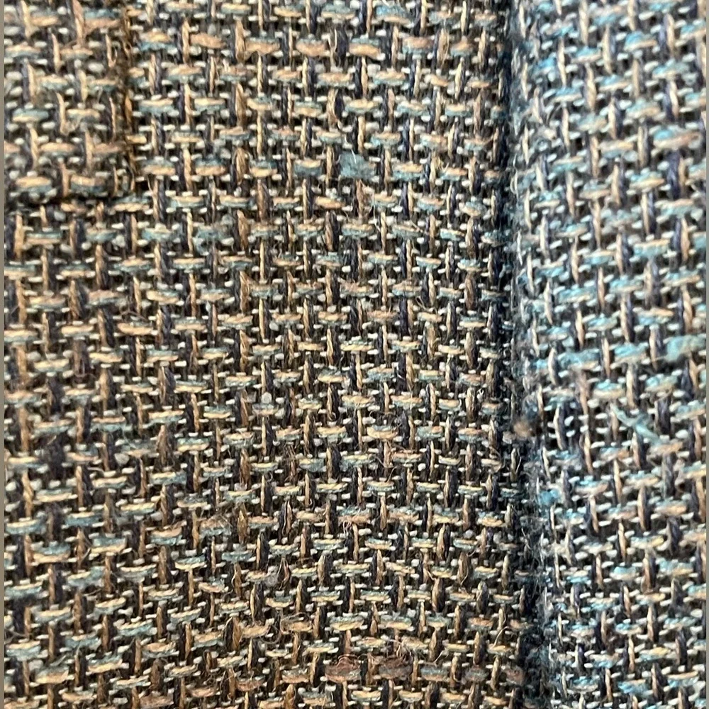 🔥‼️Norm Thompson 40R 100% silk men’s jacket/blazer. Excellent quality clothier!